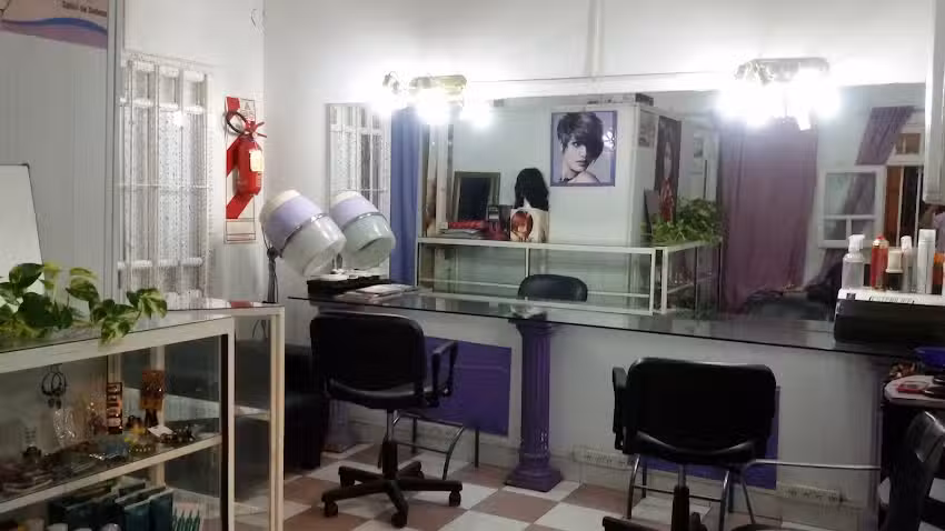 Sal&oacute;n de Belleza Man&aacute;