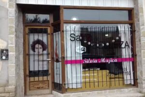 Salon de Belleza Silvia Mujica.