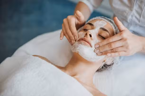 Sal&oacute;n de belleza unisex AYDE