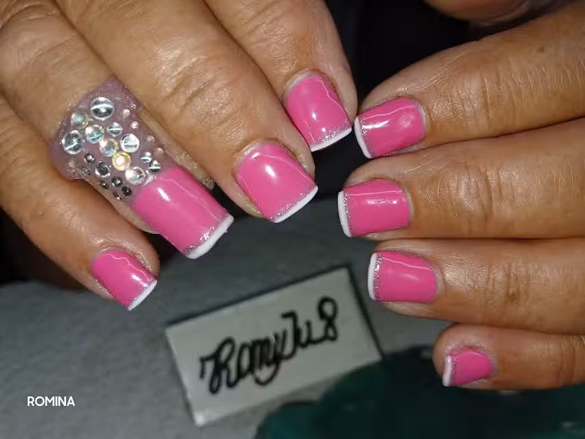 SAL&Oacute;N DE BELLEZA UNISEX ROMYJU_8