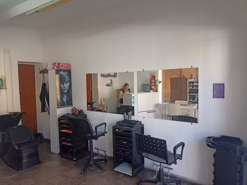 Sal&oacute;n De Belleza UNIVERSO FEM