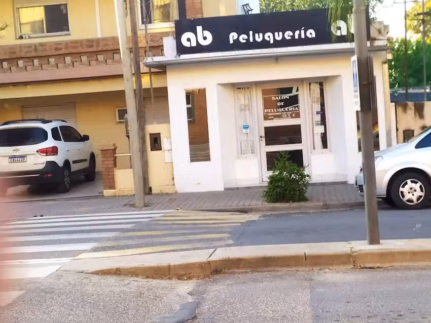 Sal&oacute;n de Peluquer&iacute;a