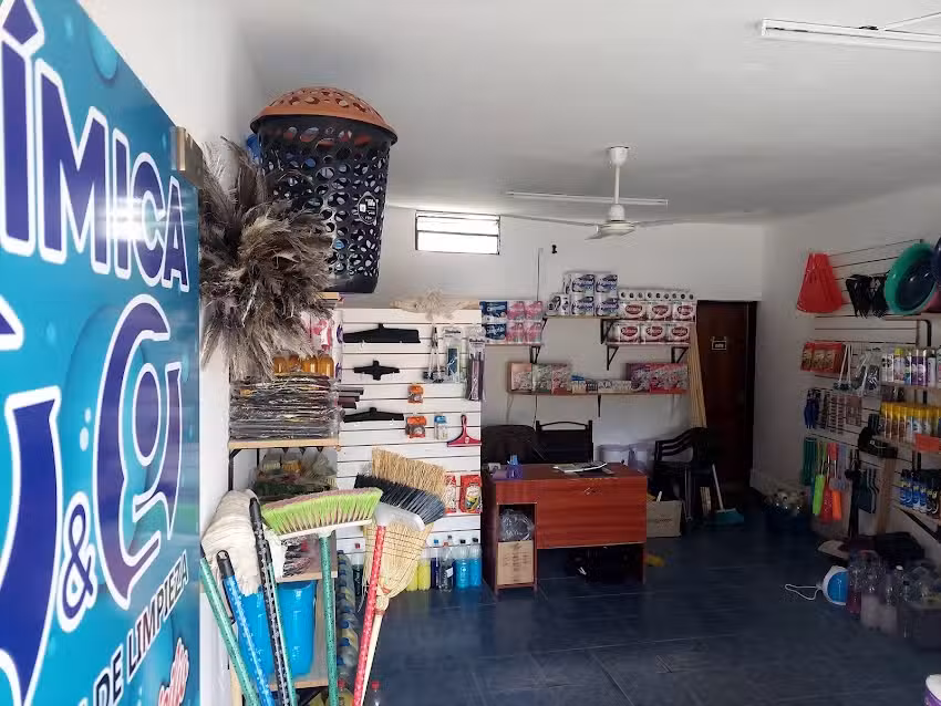 Salon de U&ntilde;as Veronica Varela y Peluqueria Celeste Rivero