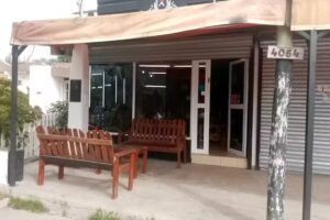 Sal&oacute;n Gallos Gaston (Barberia & Peluquer&iacute;a)