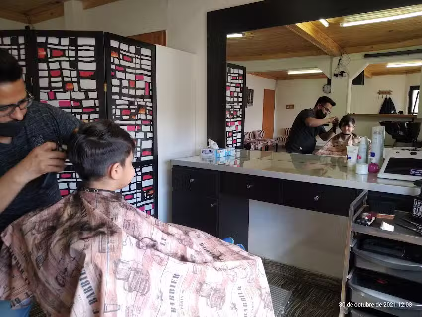 Sal&oacute;n Masculino &uml;ANDRES&uml;
