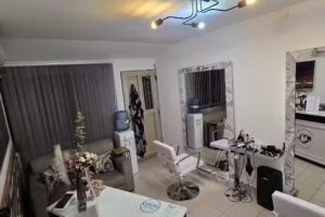 Salon Unisex by Maury Pereyra