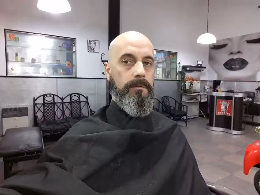 Sal&oacute;n Unisex Kempfen &ndash; Estilistas Miguel & Ana