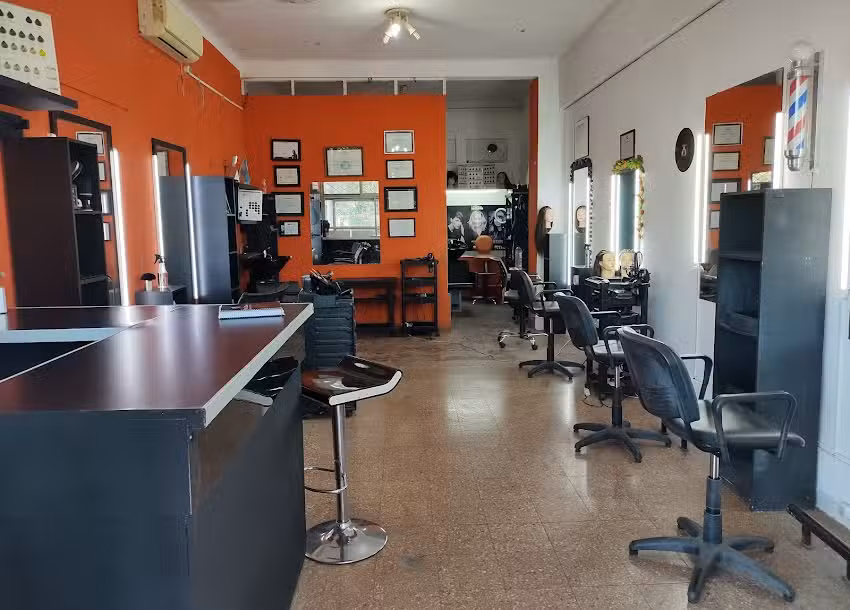 Sal&oacute;n Unisex Marta Estilista