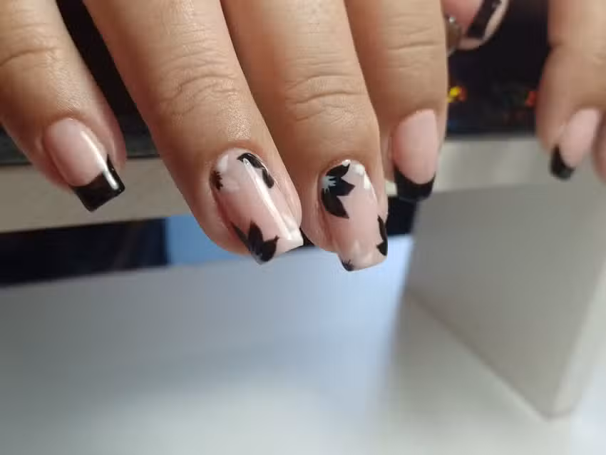 SalvadoraNails