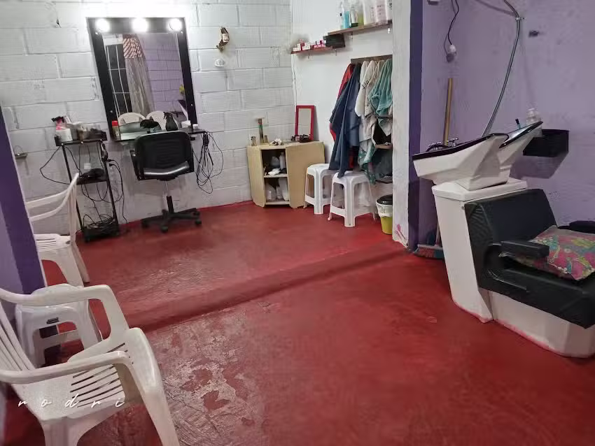 &ldquo;Selva Arce&rdquo; Peluquer&iacute;a unisex