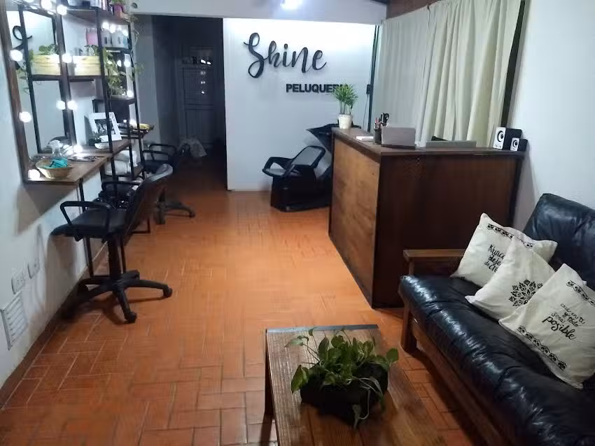 Shine Peluquer&iacute;a