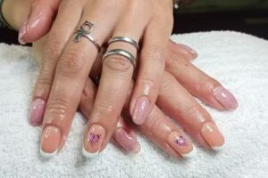 Sol Nails belleza de manos y pies.