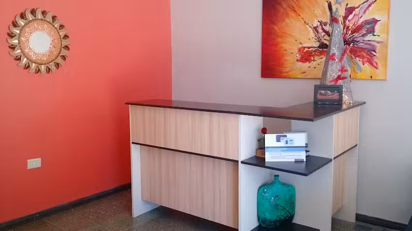 Soles Centro De Salud Y Estetica