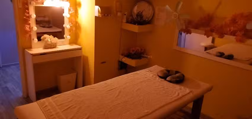 Spa Valkiria y Centro de Masajes & Est&eacute;tica