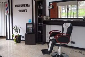 Thom&rsquo;s Barbershop