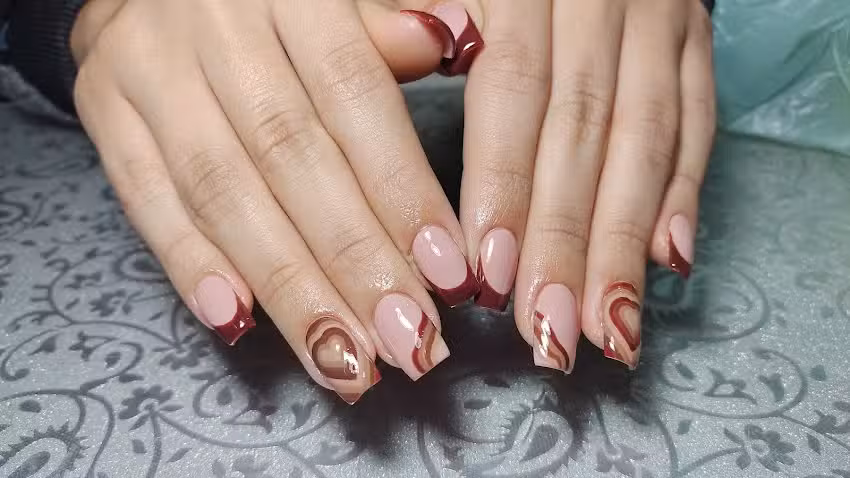 Trendy nails