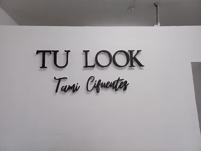 TU LOOK Peluquer&iacute;a