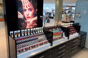 UMARA / Mendoza Shopping