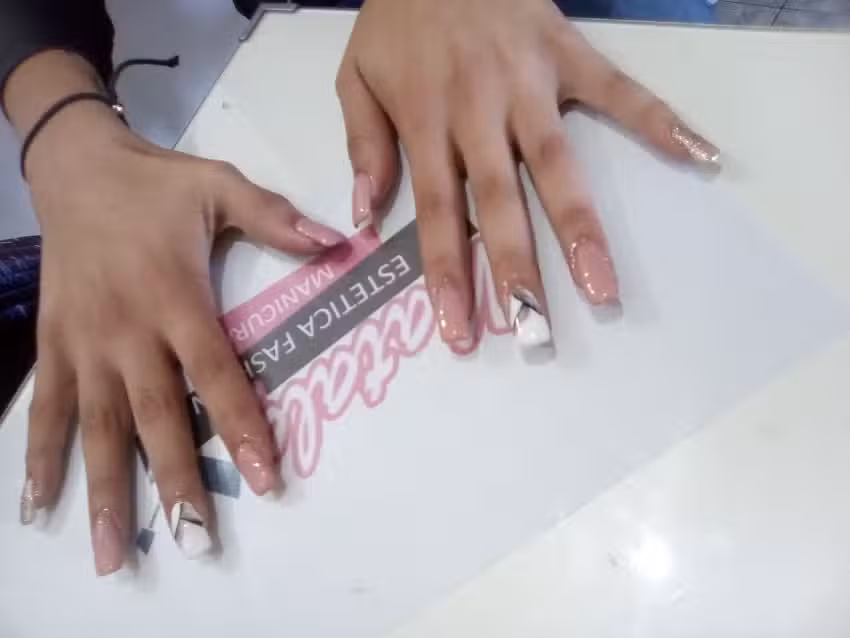 U&ntilde;as berazategui !!!!!!Primera sesi&oacute;n gratis!!!!!