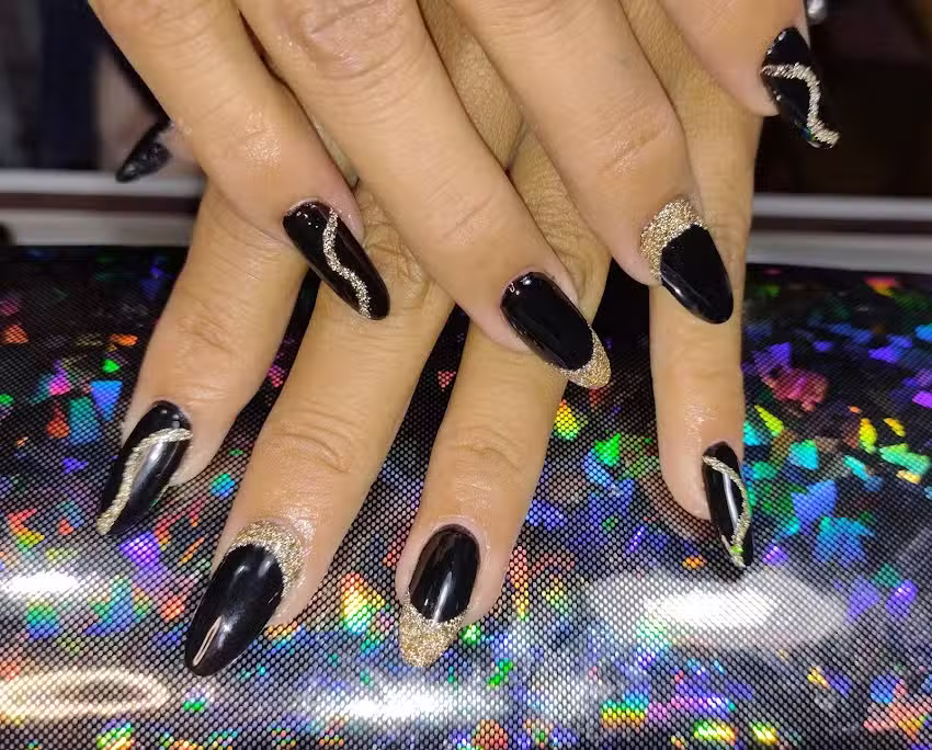 U&ntilde;as bonitas by sabri