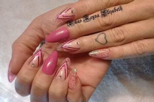 U&ntilde;as Reyna Elizabeth Formacion y Capacitaci&oacute;n