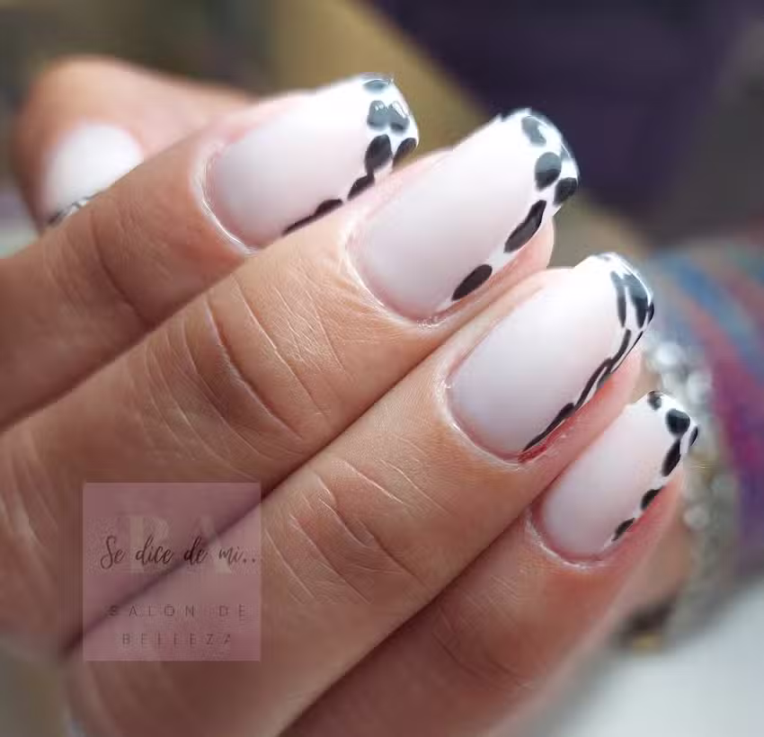 U&ntilde;as Se Dice de Mi&hellip;