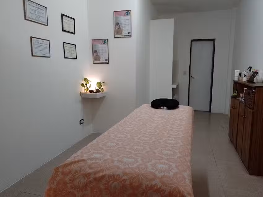 vanesa laborda masajista, cosmet&oacute;loga, esteticista