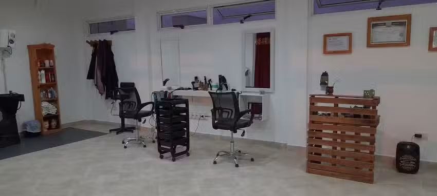 Var&uacute; Sal&oacute;n Integral