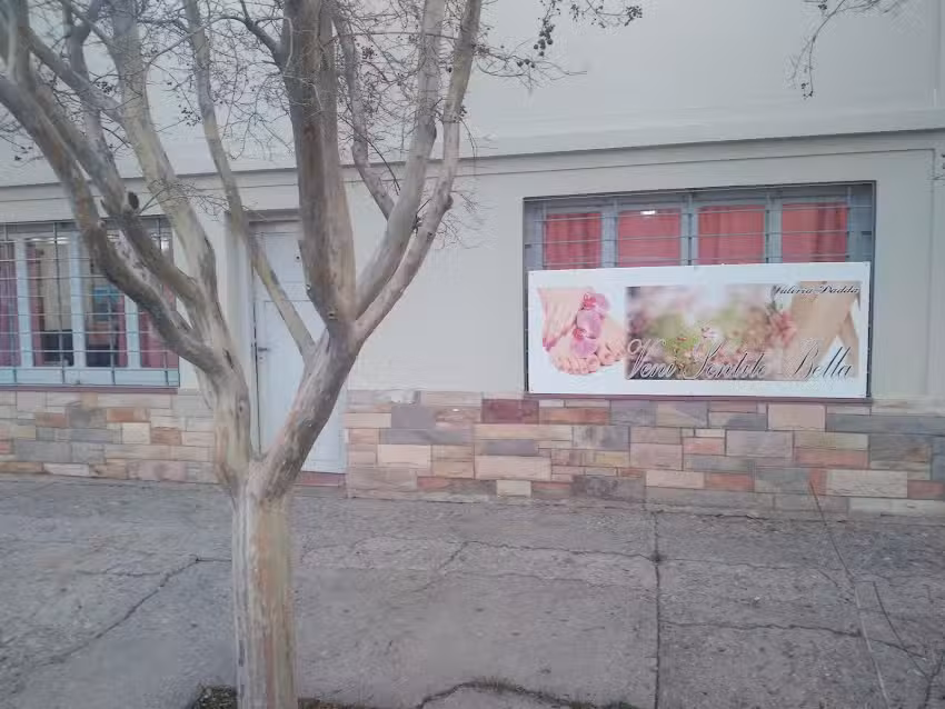 Ven&iacute; sentite bella