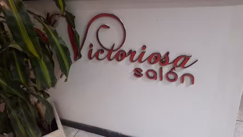 Victoriosa Salon