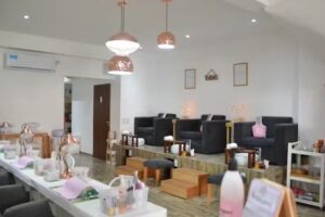 VyV Nails Salon