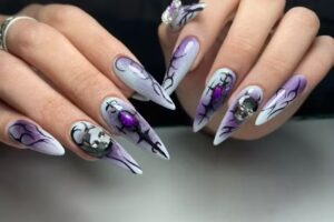 Wicche Nails